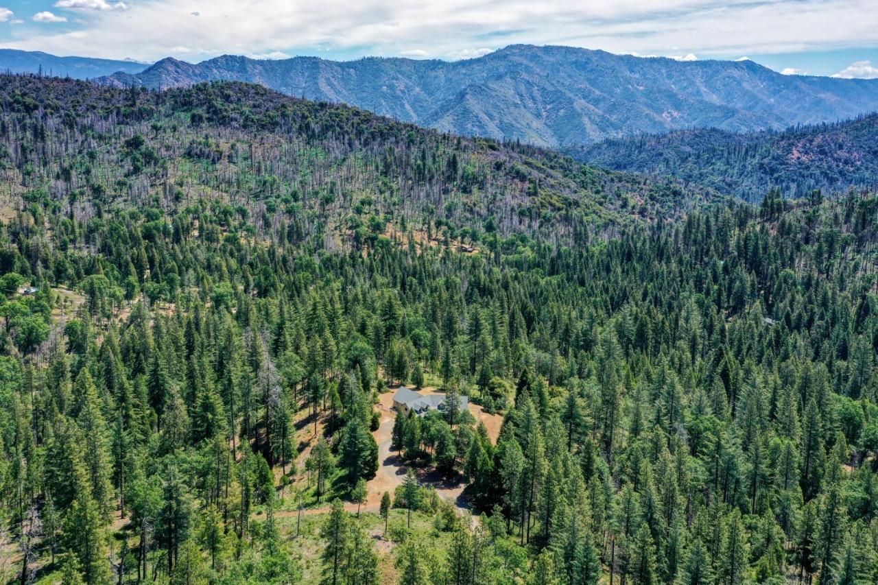 Moonrise Lodge - A Large Vacation Home In Марипоса Екстериор снимка